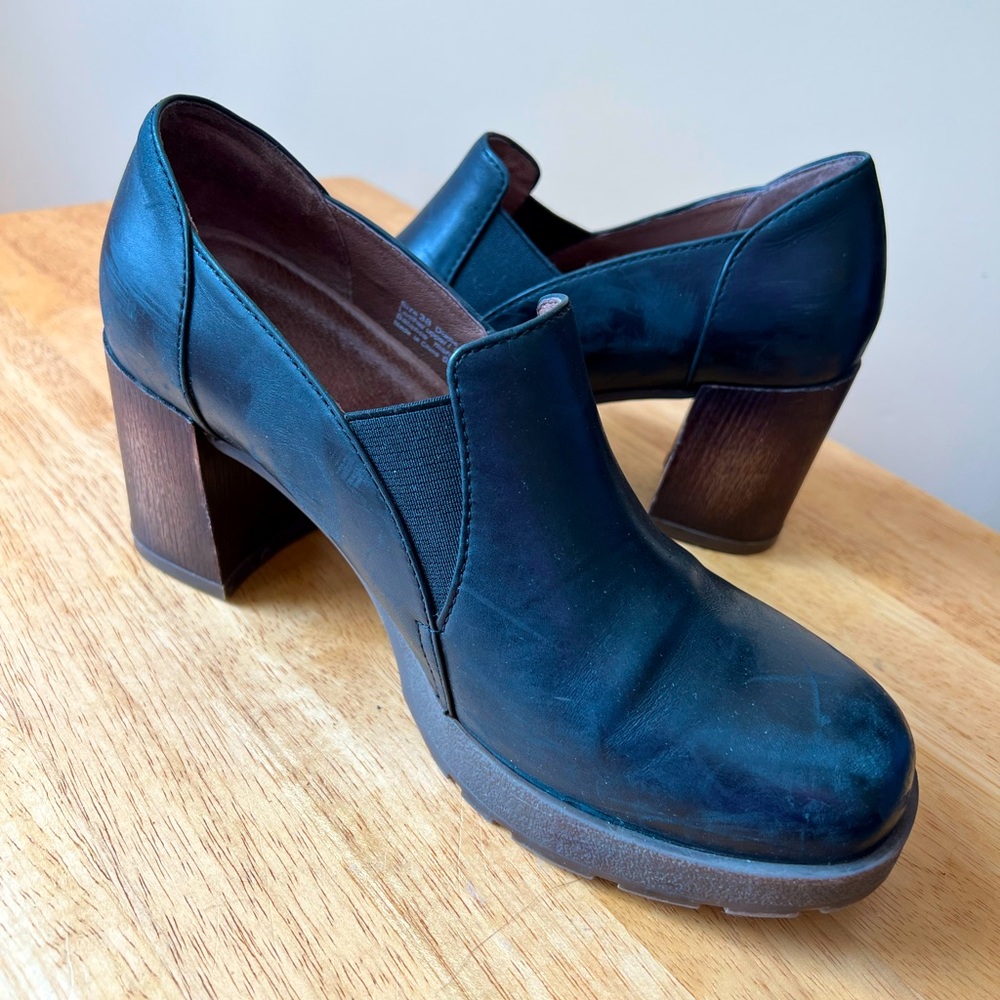 Dansko Diane chunky heel shoe, size EU 38
